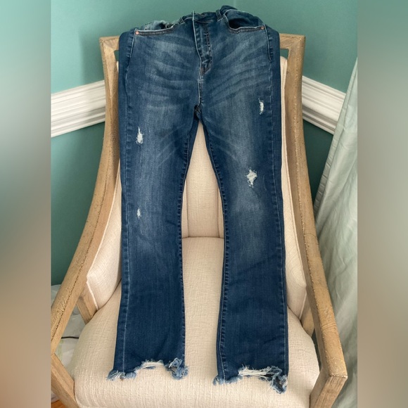 Risen distressed jeans. Size 9, waist 29 - Picture 2 of 2